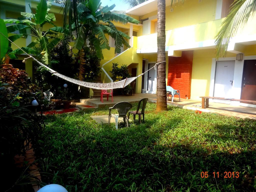 Poonam Village Resort Anjuna Exterior photo